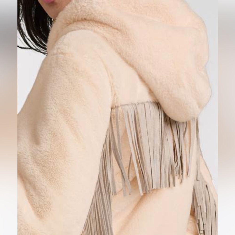 NEW WITH TAGS VENUS FAUX-FUR BOMBER JACKET - Picture 2 of 5